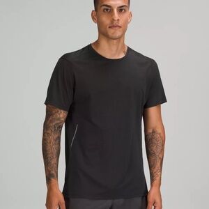 Lululemon Fast and Free Short Sleeve Athletic Shirt Mens Large Black Running